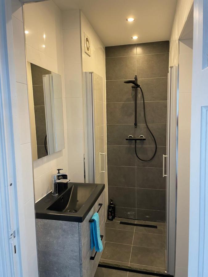Sunny And Spacious Apartment Ρότερνταμ Εξωτερικό φωτογραφία